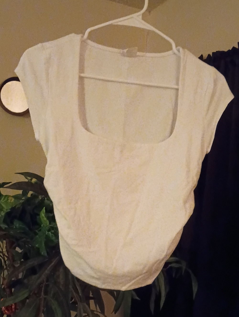 No Boundaries Women's White Scoop Neck Cap Sleeve Top Size Medium